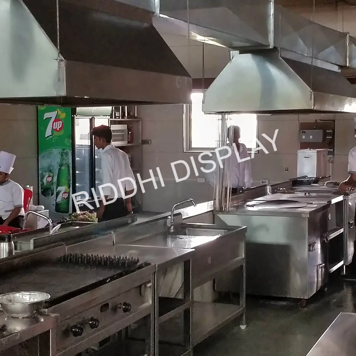 commercial kitchen equipments manufacturers